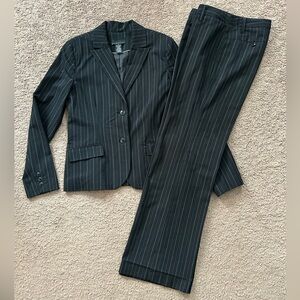 Attention Women’s Black Pinstripe Women’s Suit Jacket & Pants Size 6